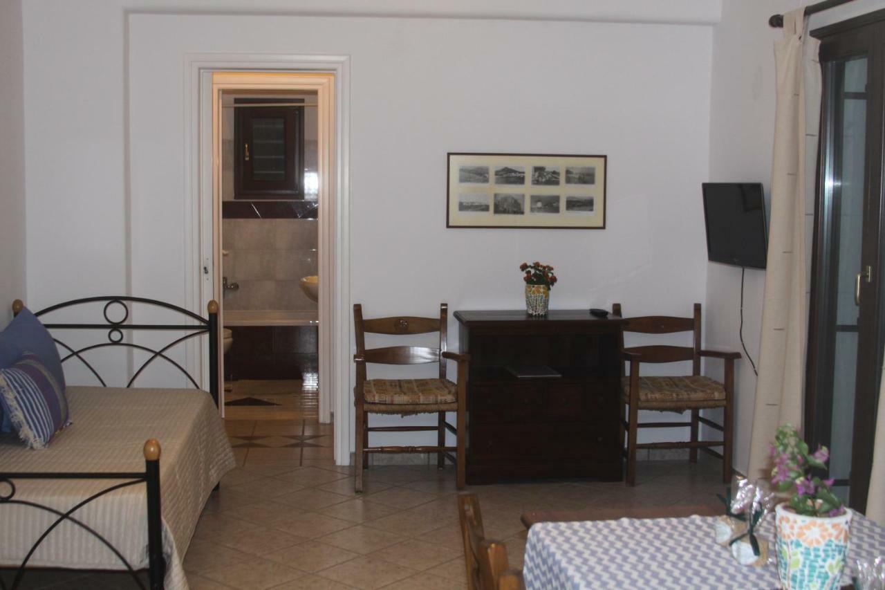 Apartments Μάρπησσα Εξωτερικό φωτογραφία